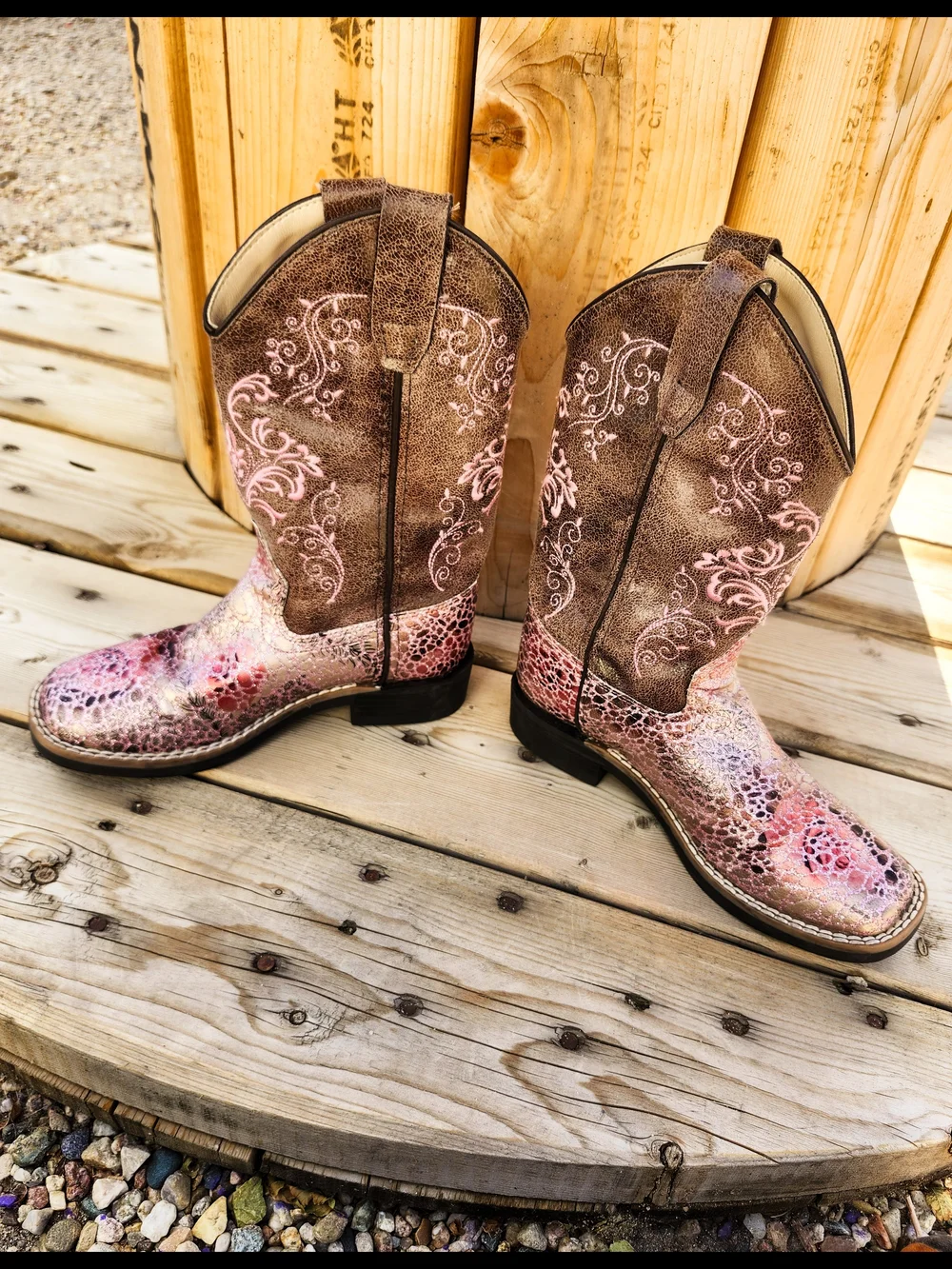 Old West Girls Pink Embroidered Western Cowboy Boots Size 1D Youth